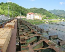 5 PRIPRAVA ZA PESKANJE MOSTU STARO.jpg