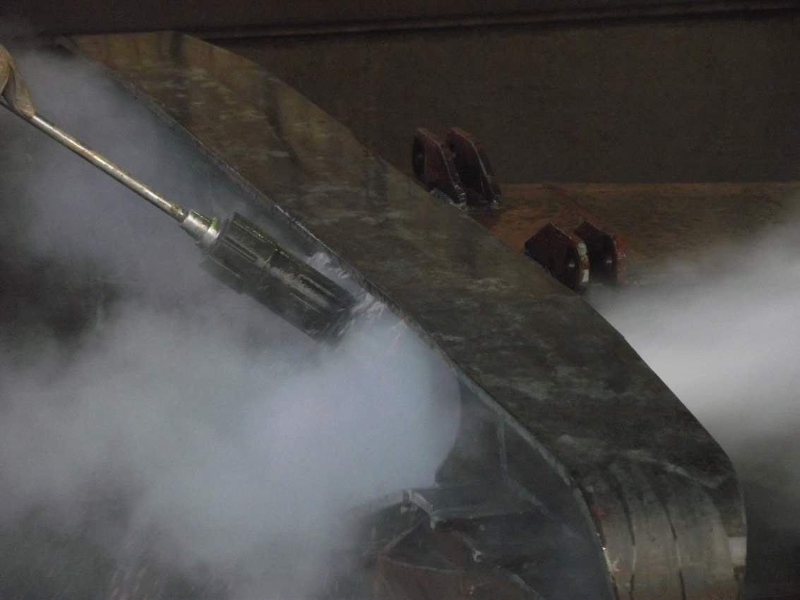 Peskanje vagonov z vodo